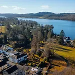 Camellia With Private Garden Feriehus
