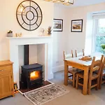 Camellia With Private Garden Feriehus *