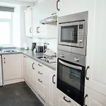 Camellia With Private Garden Feriehus *