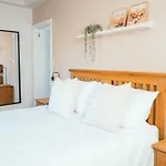 Feriehus Camellia With Private Garden *