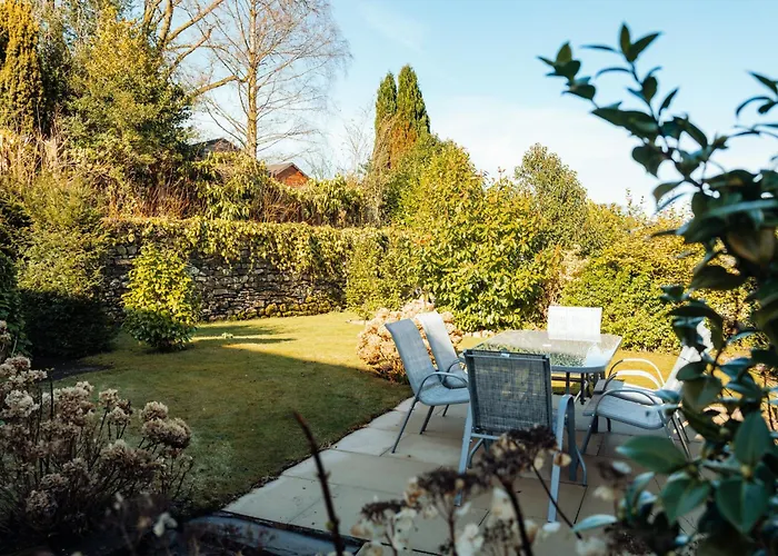 Camellia With Private Garden * باونيس أون وينديرمير