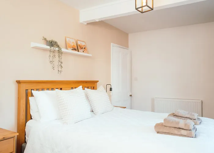 Camellia With Private Garden باونيس أون وينديرمير