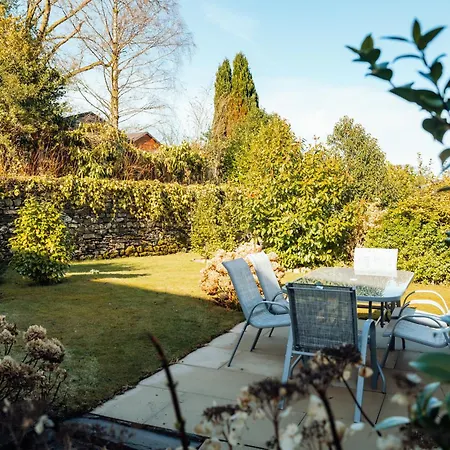 Camellia With Private Garden * Bowness-on-Windermere