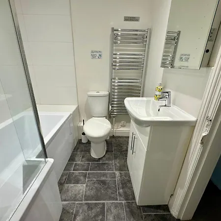 Camellia With Private Garden Bowness-on-Windermere